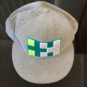 Hundreds Hat